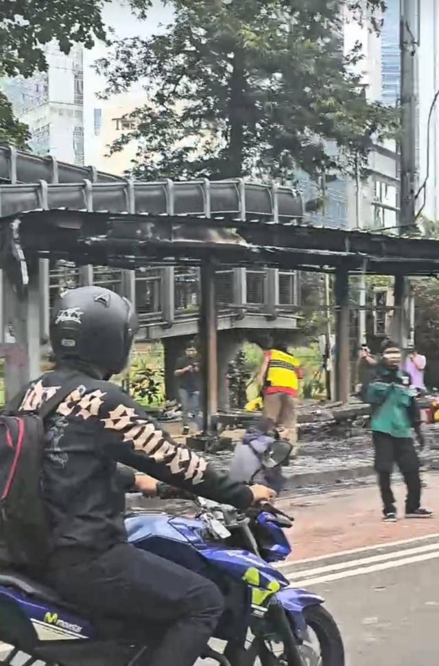 议 当地华人：多位政要住宅被洗劫mg不朽情缘网站印尼爆发大规模抗